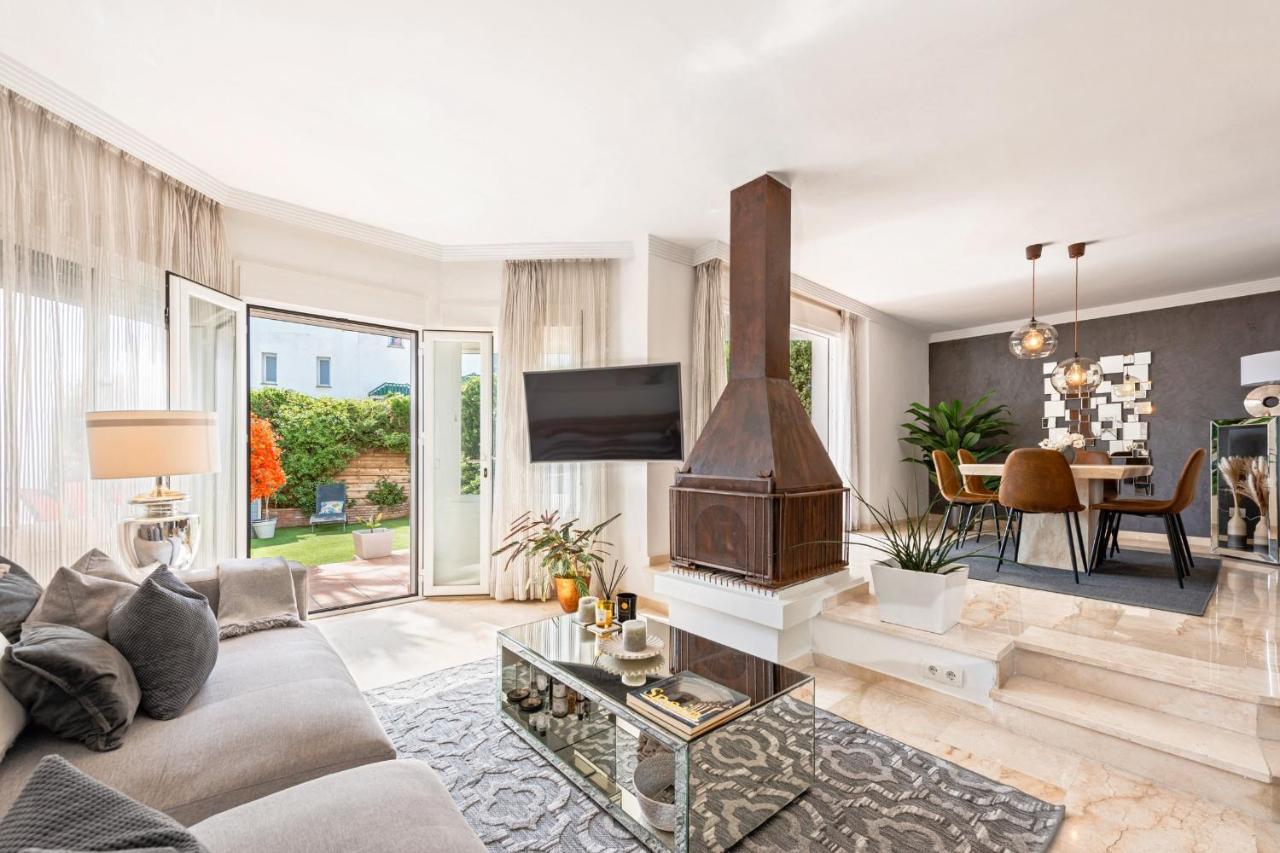 Cozy Townhouse Selwo Villa Estepona Ngoại thất bức ảnh