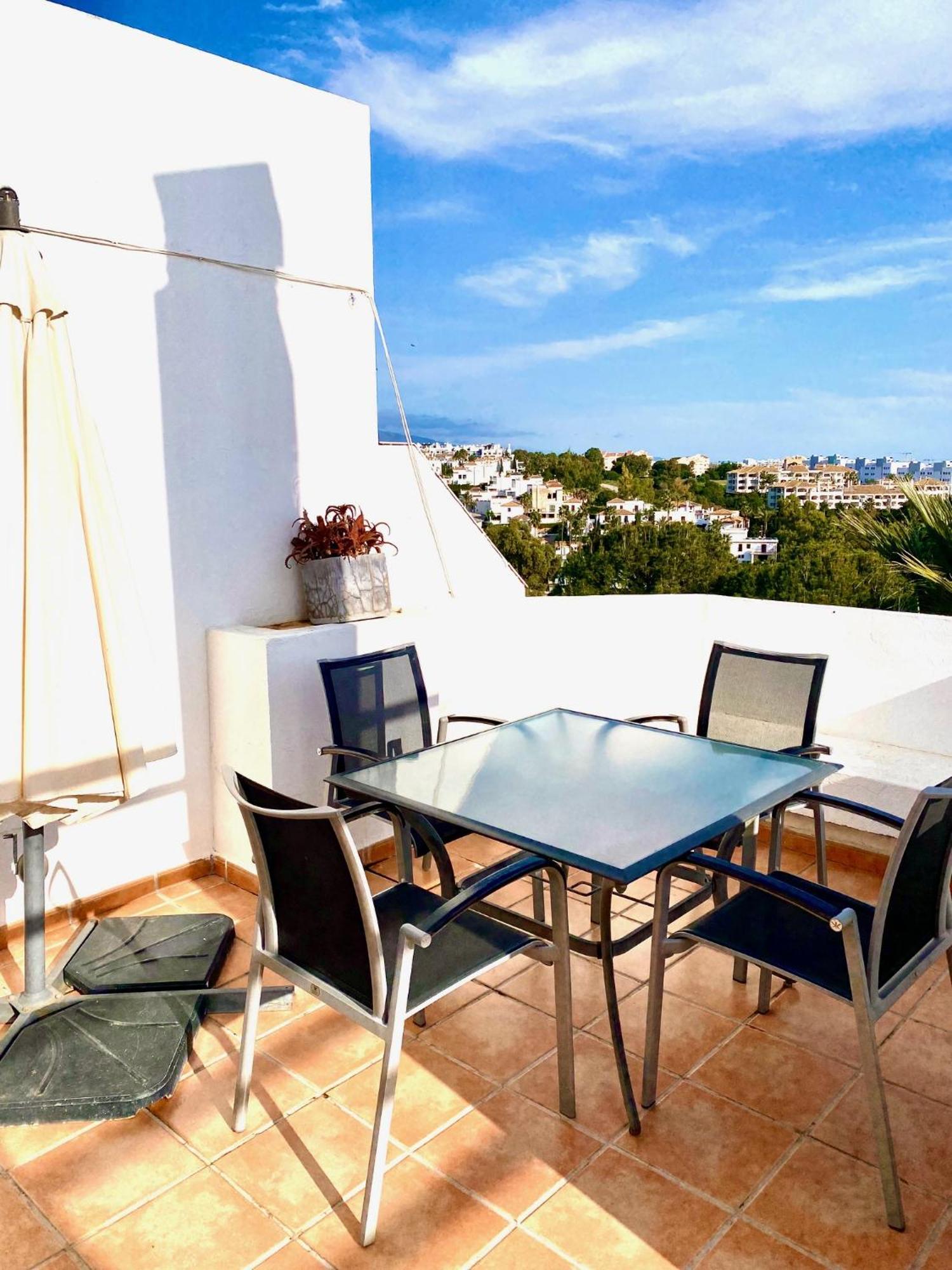 Cozy Townhouse Selwo Villa Estepona Ngoại thất bức ảnh